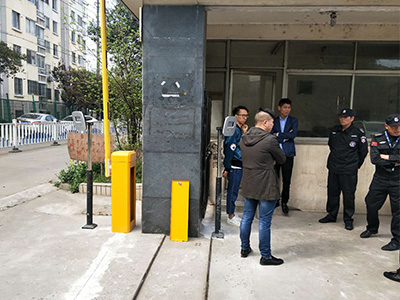 蘇州仁成包裝機(jī)械有限公司是專(zhuān)業(yè)生產(chǎn)紙箱包裝機(jī)械的公司